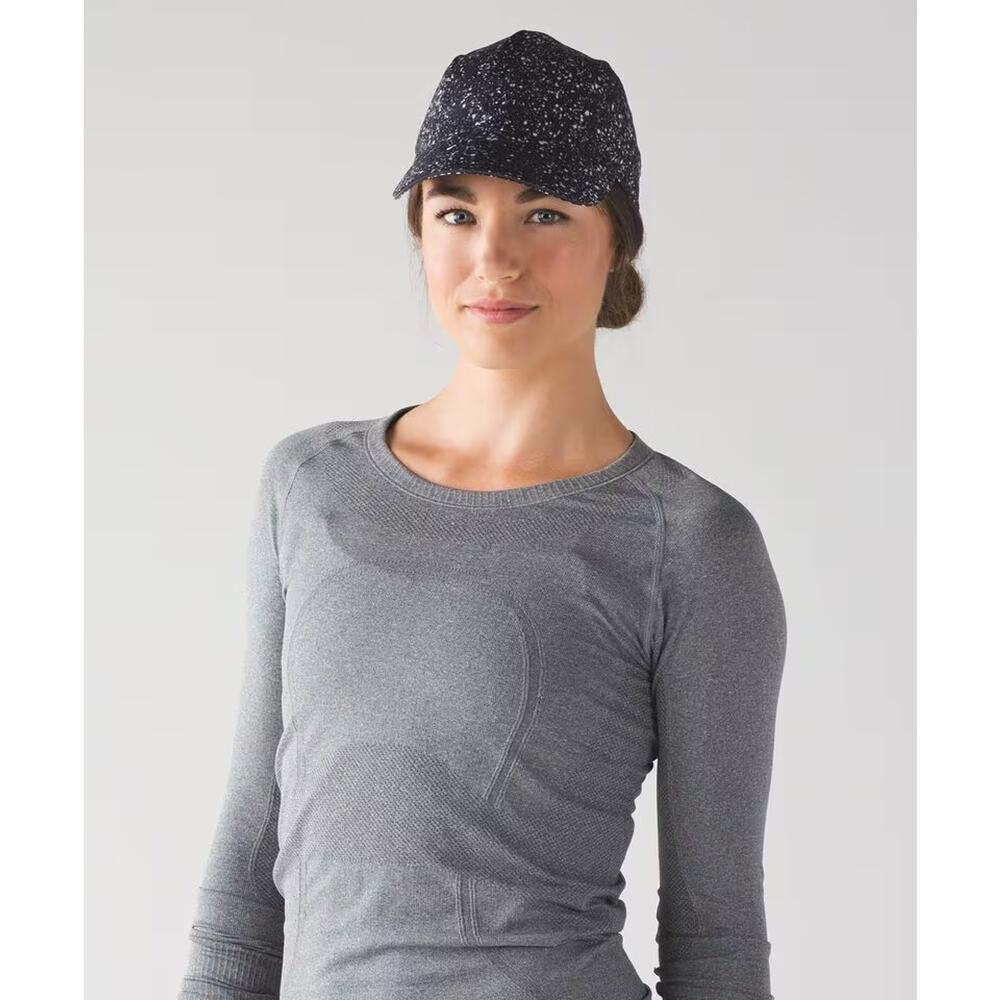 Lululemon Race To Place Run Hat 2.0 Black White Splatter EUC Adjustable - Picture 11 of 15